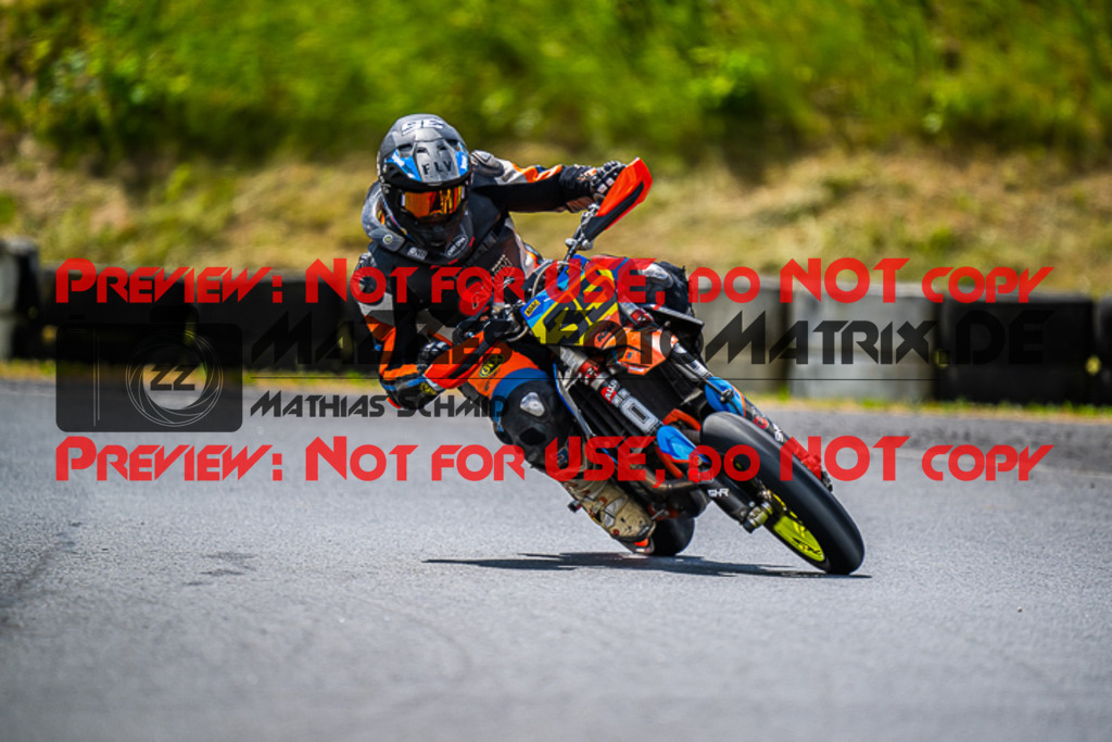 MaZZes_FotoMatrix_220528_1211 | Fotograf Mathias Schmid
Sportfotograf,
Eventfotograf,
Hochzeitsfotograf,
Portraitfotograf