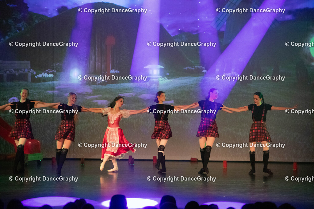 GPHY2065 | DanceGraphy - Realisiert mit Pictrs.com