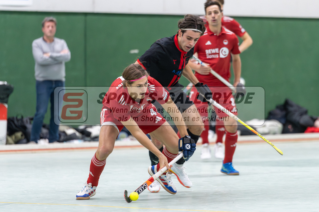 SFE_20251213_0049 | Köln, Deutschland, 13.12.2025:  Hockey 1. Bundesliga Herren Rot-Weiss - DSD Düsseldorf im KTHC Stadion Rot-Weiss Köln Tennis and Hockey Club am 13.12.2025 in Köln, Deutschland. (Foto von Fehrmann)Köln, Germany, 13.12.2025: Hockey 1. Bundesliga Herren Rot-Weiss - DSD Düsseldorf in KTHC Stadion Rot-Weiss Köln Tennis and Hockey Club at 13.12.2025 in Köln, Deutschland. (Foto from Fehrmann)