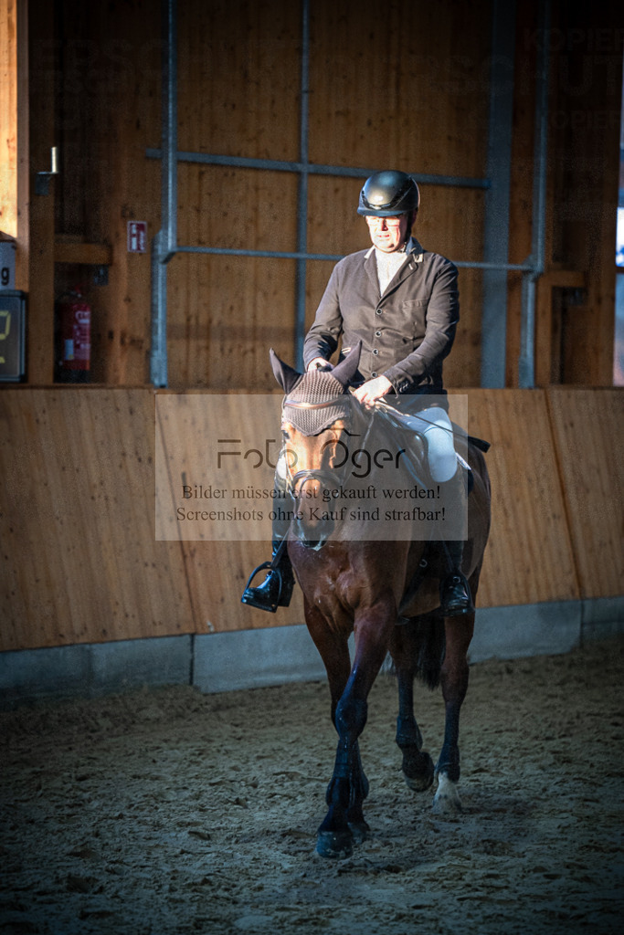 DOS_1212 | Entdecke hochwertige Reitturnierfotos von Foto Oger. Professionell, emotional und authentisch – jetzt Lieblingsmomente im Shop bestellen.Deutschlandweite Turnierfotografie. - Realisiert mit Pictrs.com
