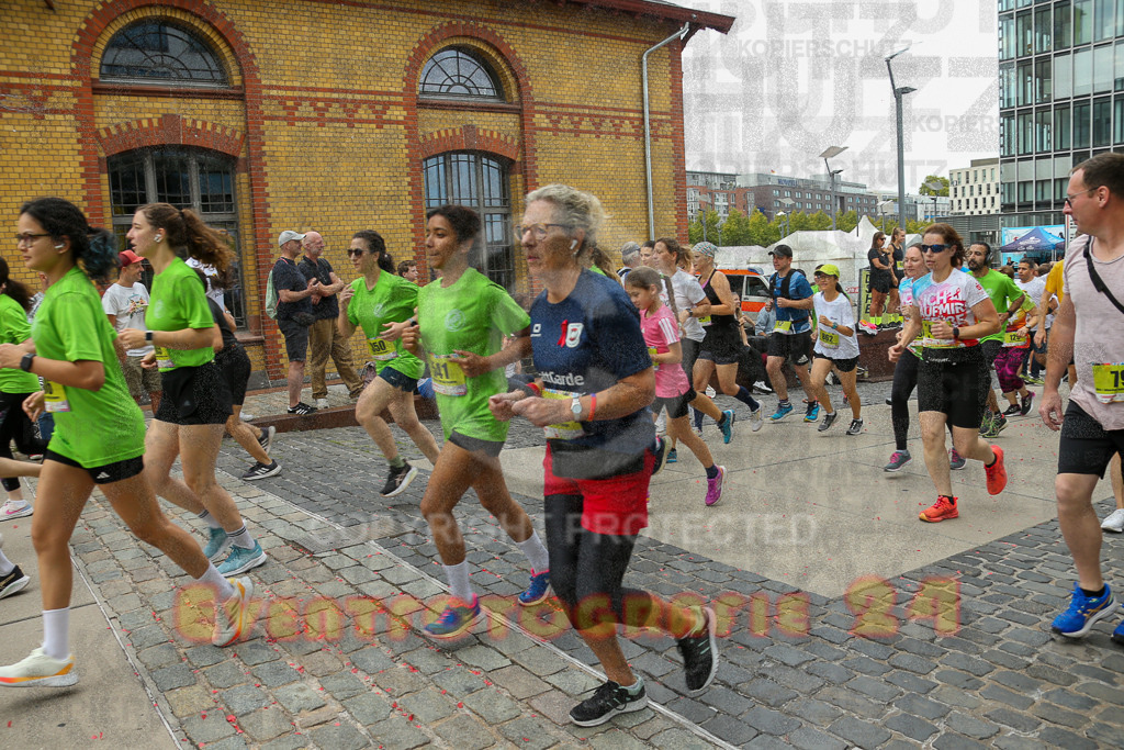 250920_1301_EX1_3797 | Sportfotografie im Rhein-Sieg Kreis, Köln, Bonn, NRW, Rheinland Pfalz, Hessen, etc. Unser Tätigkeitsfeld umfasst den Laufsport vom Volkslauf über den Marathon, Duathlon, Triathon bis zum Ultralauf wie Kölnpfad Ultra oder Schindertrail.
