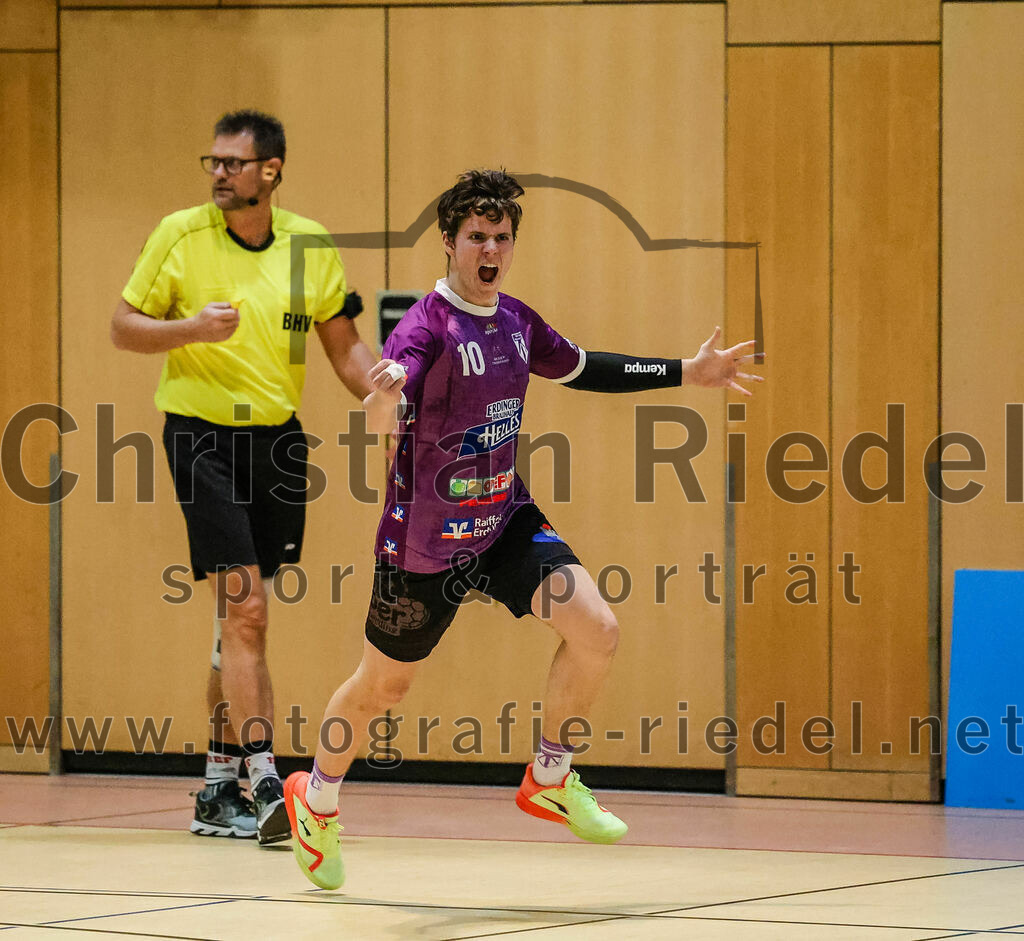 2024-01-27_032_SpVgg_Altenerding_gegen_TV_Altoetting | Erding, Deutschland, 27.01.2024:
Handball, Bezirksoberliga Männer 2023 / 2024, 13. Spieltag, SpVgg Altenerding gegen TV Altötting, Endergebnis: 30:28

Tim Steininger (SpVgg Altenerding, #10)

Foto: Christian Riedel / fotografie-riedel.net