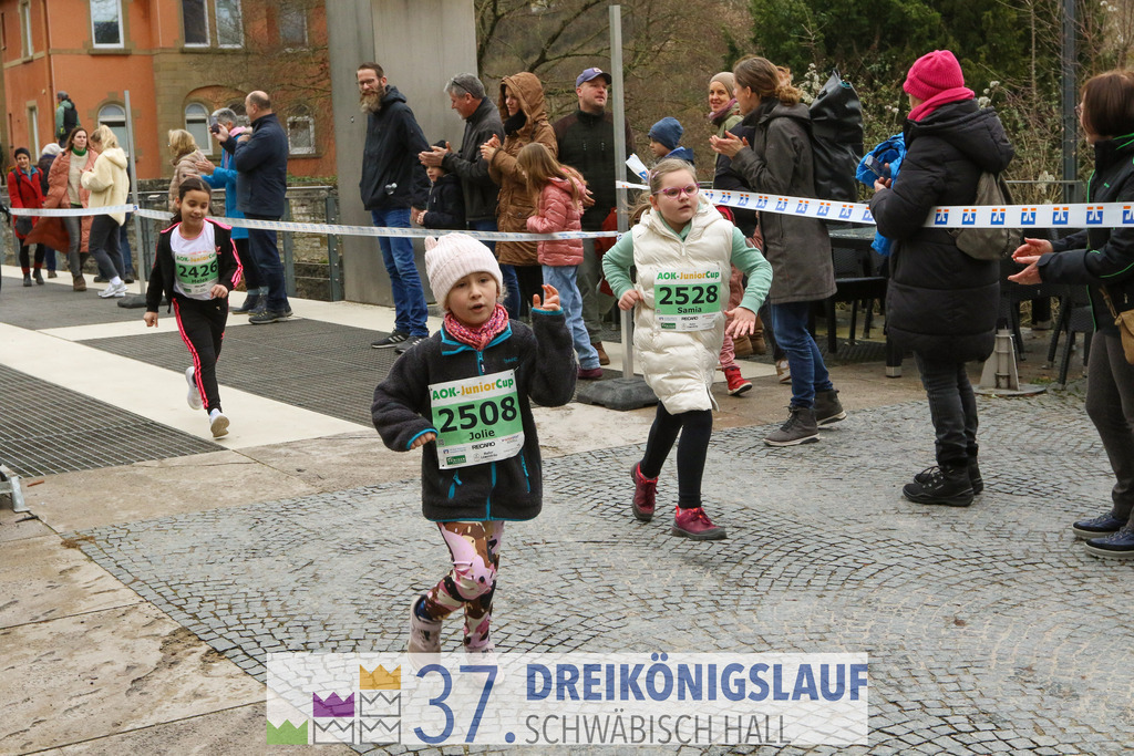 AOK JuniorCup 400m | 3Koenigslauf 2023 - Realisiert mit Pictrs.com