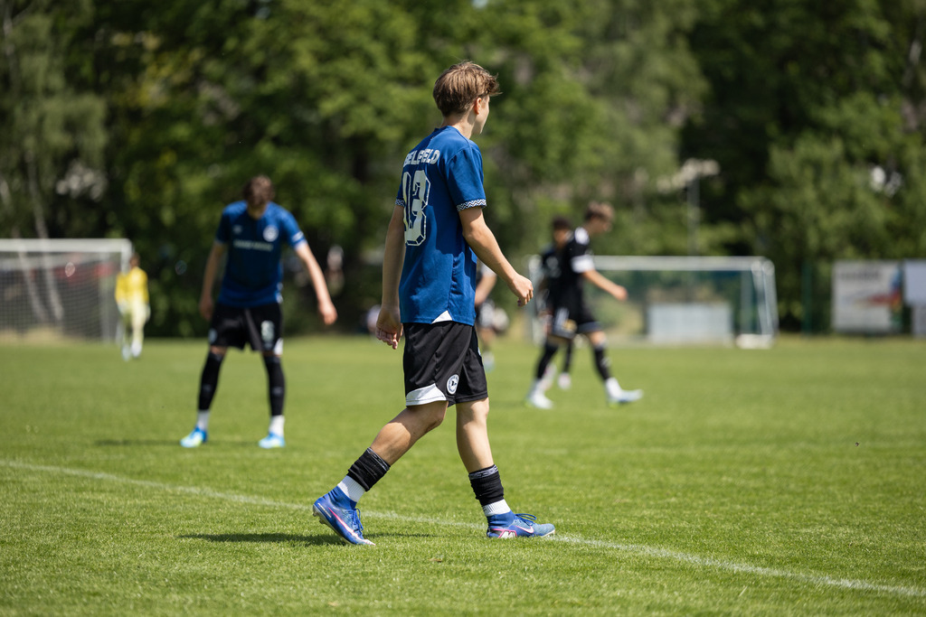 Fußball I Männer I 40. Pfingscup Hollage I 13126 | realhellocedii - Realisiert mit Pictrs.com