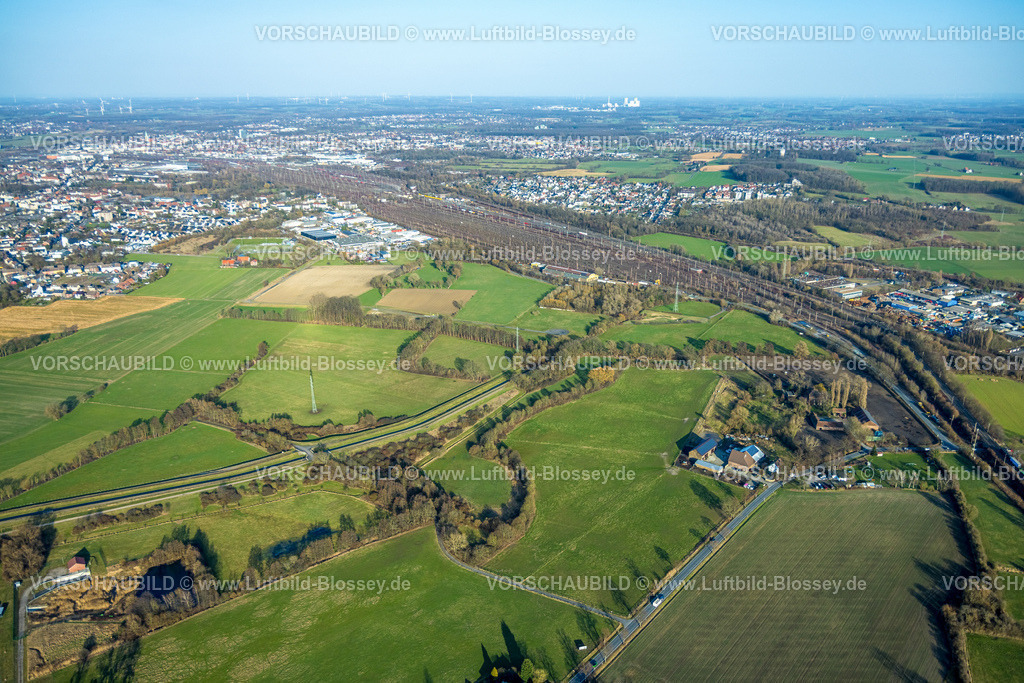 Hamm260203306 | Luftbild, Rangierbahnhof Hamm, Gewerbegebiet Schieferstraße, rechts Wohngebiet Ortsteil Lohauserholz, Stadtbezirk Pelkum, Hamm, Ruhrgebiet, Nordrhein-Westfalen, Deutschland
