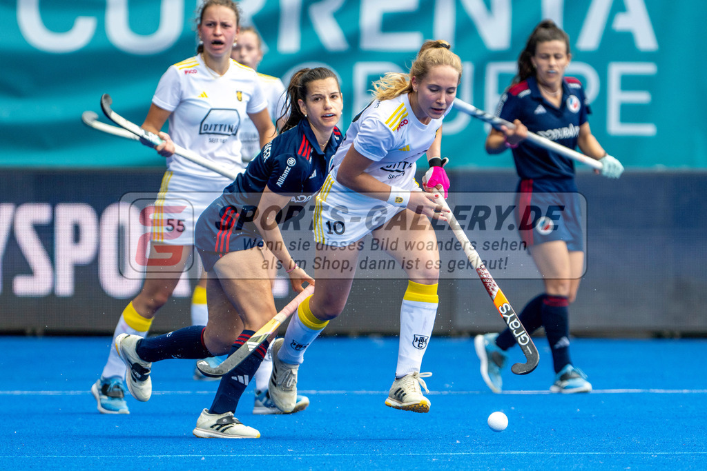 Final4_20250531-1311-Z09_2598 | Krefeld, Deutschland, 31.05.2025:  Feldhockey Final4 2025 – „Deutsche Feldhockey-Meisterschaften 2025“ im Gerd-Wellen-Hockeyanlage am 31.05.2025 in Krefeld, Deutschland. (Foto von Kramhöller/Fehrmann/Kaste)Krefeld, Germany, 31.05.2025: Feldhockey Final4 2025 – „Deutsche Feldhockey-Meisterschaften 2025“ in Gerd-Wellen-Hockeyanlage at 31.05.2025 in Krefeld, Deutschland. (Foto from Kramhöller/Fehrmann/Kaste)