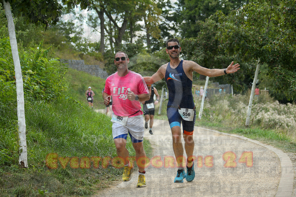 250824_1408_EX1_5080 | Sportfotografie im Rhein-Sieg Kreis, Köln, Bonn, NRW, Rheinland Pfalz, Hessen, etc. Unser Tätigkeitsfeld umfasst den Laufsport vom Volkslauf über den Marathon, Duathlon, Triathon bis zum Ultralauf wie Kölnpfad Ultra oder Schindertrail.