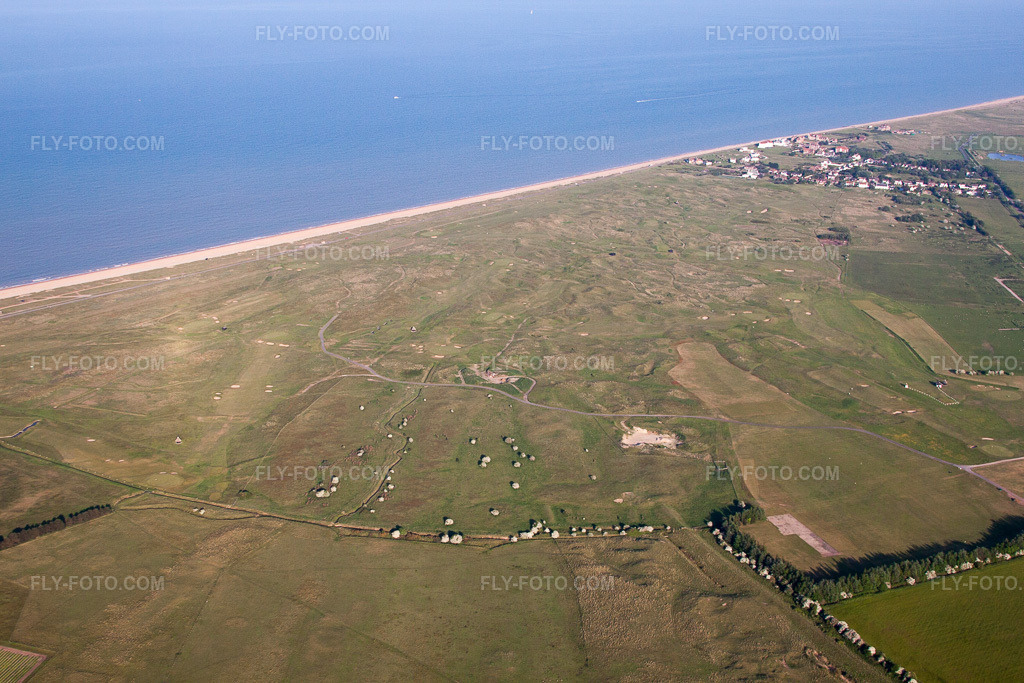 Aerial view: View of the town in Great Stonar in the state England, Great Britain.Photo: IMG_50622.jpg taken on 05/27/2012 by Werner Riehm/FLY-FOTO.comResolution of the original: 4752 x 3168 px