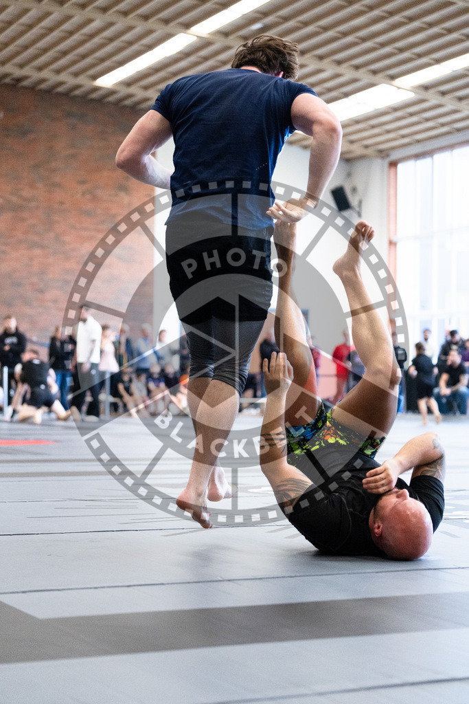 20251129PBB5453 | Fighters compete during the luta livre competition ILLCS XI winter edition on November 29, 2025 in Hannover, Germany.