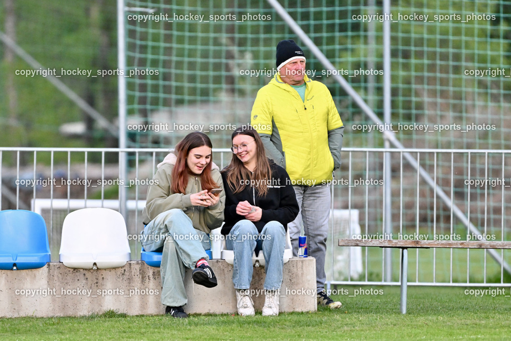 Dellach Gail vs. Rapid Lienz | Besucher Sportplatz Dellach Gail, Dellach Gail vs. Rapid Lienz, Dellach Gail vs. Rapid Lienz am 26.04.2024 in Dellach (Sportplatz Dellach Gail), Austria, (Photo by Bernd Stefan)
