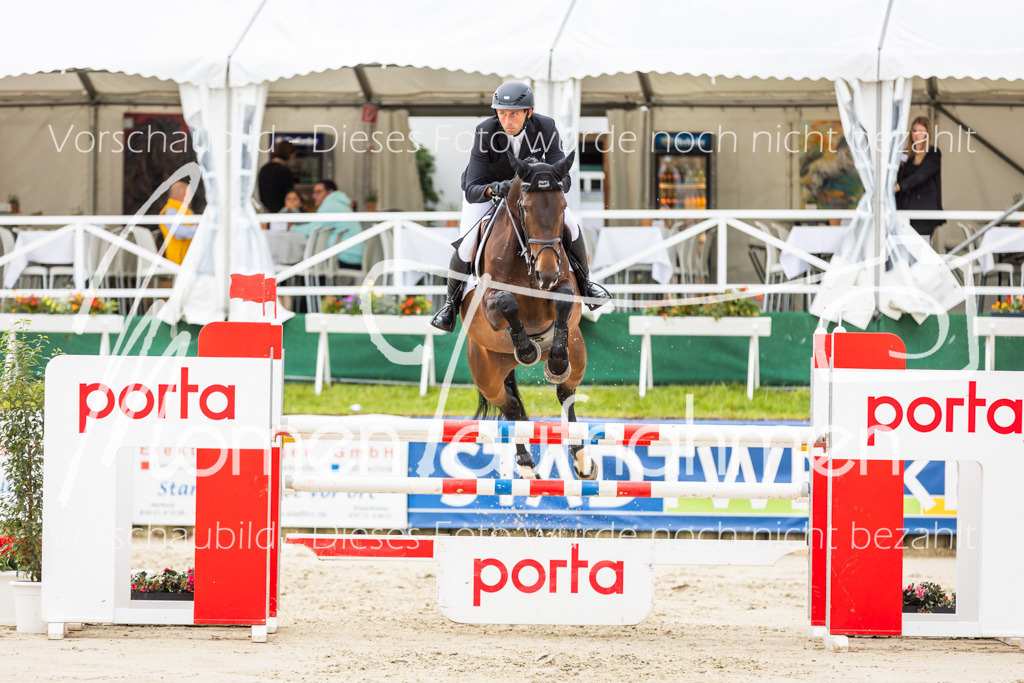 BHO-2PhSpr-M-5-2072 | MomenTaufnahmen Pferdesportfotos