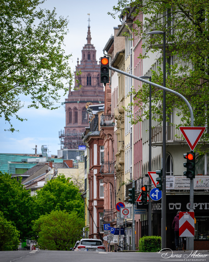 Der Mainzer Dom | Der Mainzer Dom fotografiert aus der Boppstrasse in Mainz