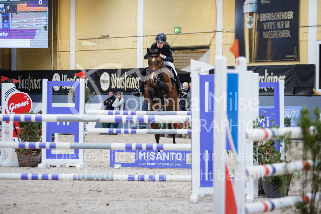 221112_Warstein_L-Spr-250 | Deine schönsten Turniermomente als professionelle Fotos! Entdecke hochwertige Pferdesport-Fotografie im Online-Shop. Jetzt Fotos finden & bestellen!