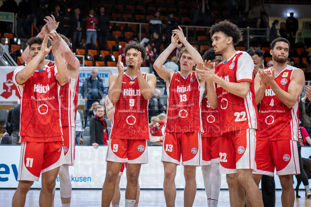 Barmer 2. Basketball Bundesliga ProA: Bayer Giants Leverkusen vs. RheinStars Koeln, 04.04.26 | Leverkusen, 04.04.26 - Die RheinStars Köln gewinnen das Derby gegen die Bayer Giants Leverkusen während des Spiels der Barmer 2. Basketball Bundesliga ProA: Bayer Giants Leverkusen vs. RheinStars Koeln in der Ostermann Arena in Leverkusen.