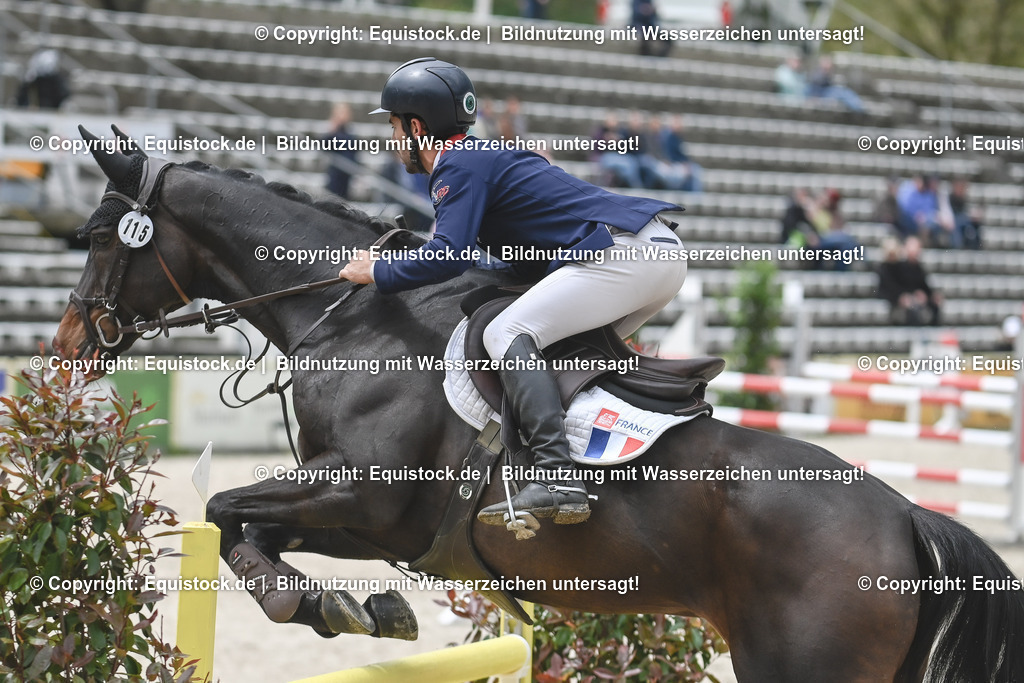 20230514_CCI4_Springen_0188 | equistock