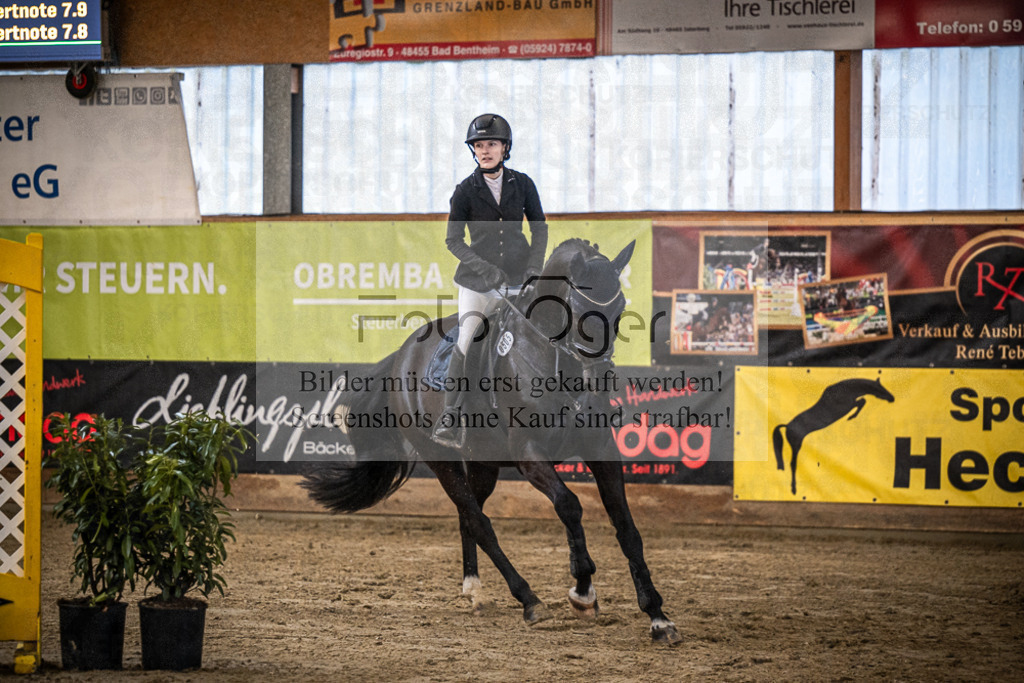 DOS_1817 | Entdecke hochwertige Reitturnierfotos von Foto Oger. Professionell, emotional und authentisch – jetzt Lieblingsmomente im Shop bestellen.Deutschlandweite Turnierfotografie. - Realisiert mit Pictrs.com