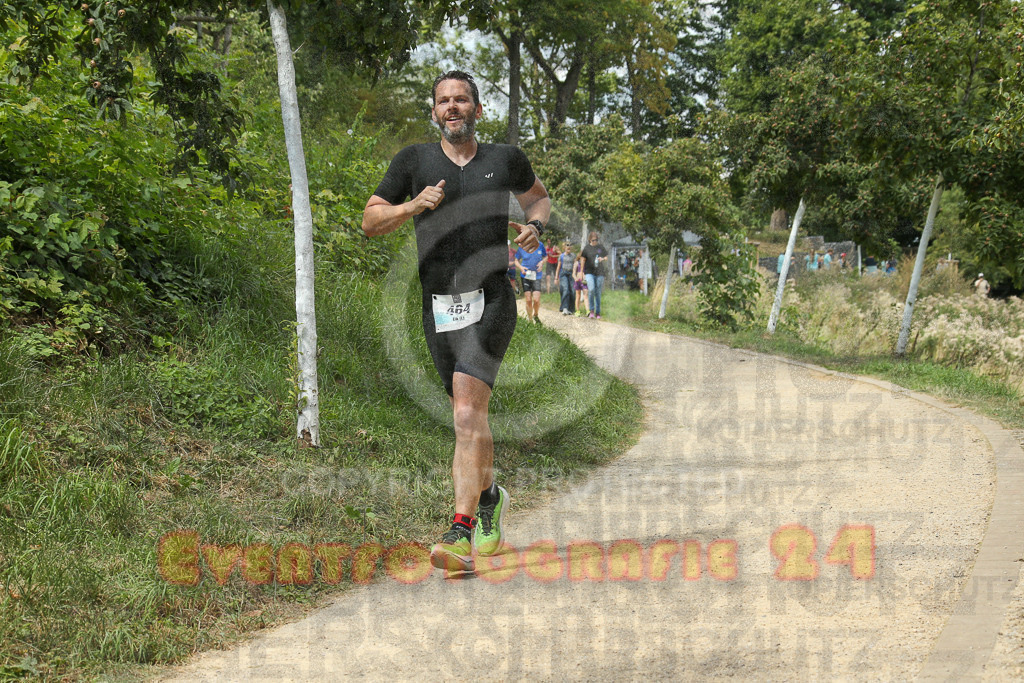 250824_1341_EX1_3254 | Sportfotografie im Rhein-Sieg Kreis, Köln, Bonn, NRW, Rheinland Pfalz, Hessen, etc. Unser Tätigkeitsfeld umfasst den Laufsport vom Volkslauf über den Marathon, Duathlon, Triathon bis zum Ultralauf wie Kölnpfad Ultra oder Schindertrail.