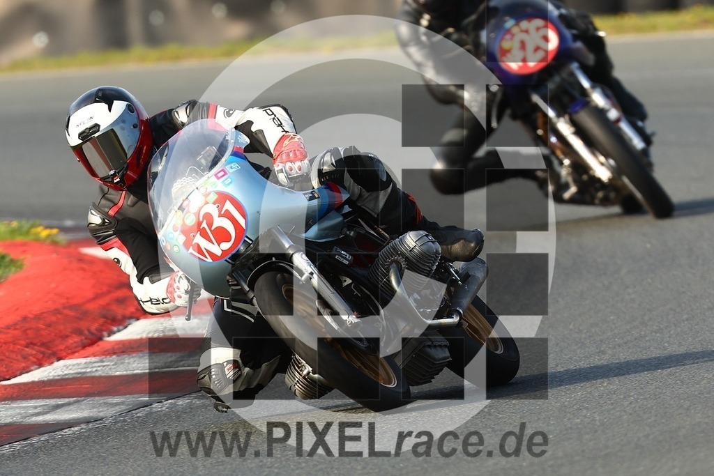 0w31-20260418_00345 | Schöne Erinnerungen an spannende Momente - das festzuhalten ist unser Job. PIXELrace.de ist seit 2003 auf den Rennstrecken Europas unterwegs um die Action draußen beim Fahren und die wunderbare Stimmung imm Fahrerlager für euch einzufangen.