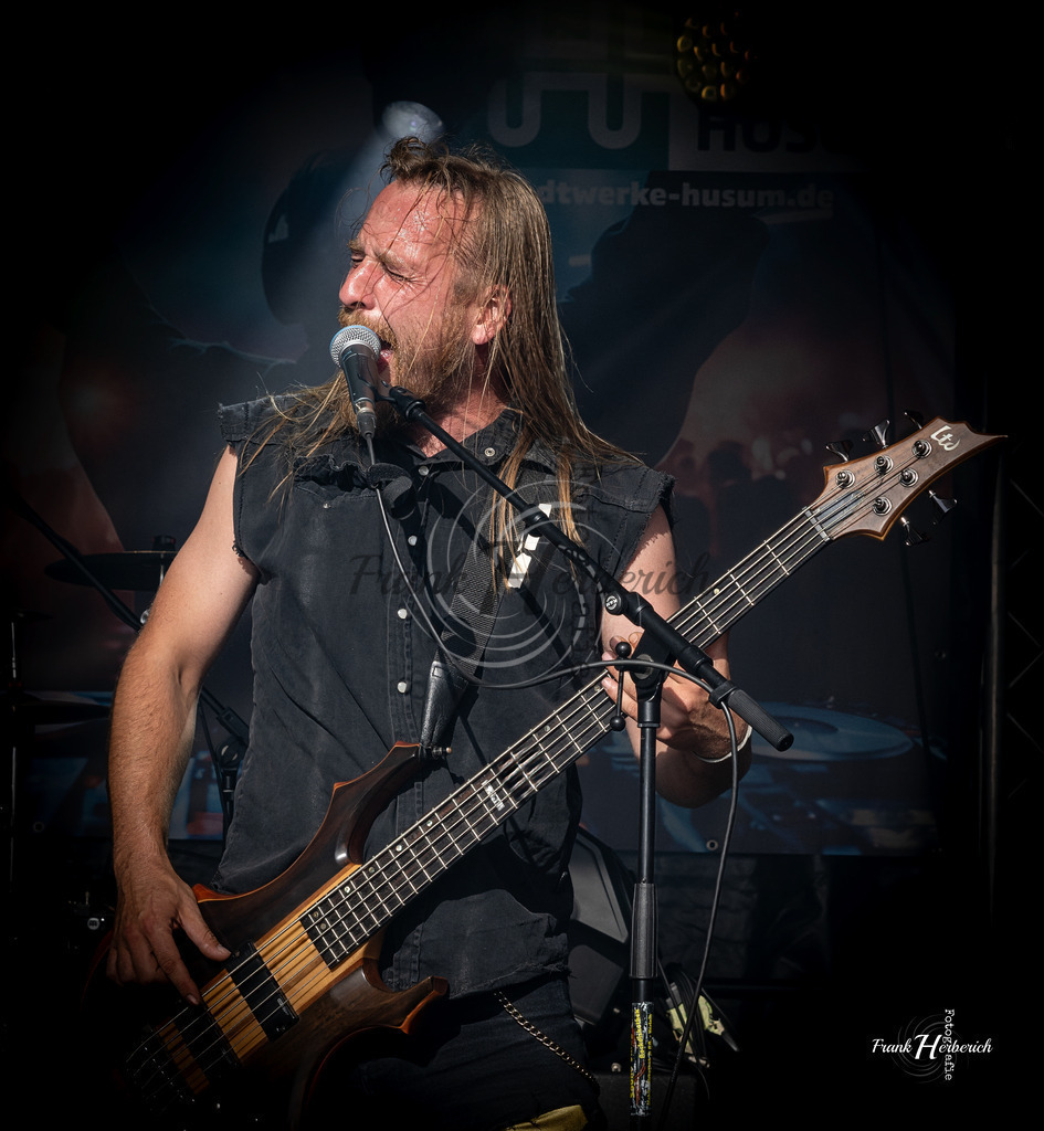 Violand | Frank Herberich Fotografie, Frank Herberich, Fotografie, Hochzeit, Portrait, St. Peter Ording, Ording, Westerhever, Nordsee, Frank Fotografie, Hardheim,  Odenwald,Walldürn, Band,Eventfotografie - Realisiert mit Pictrs.com