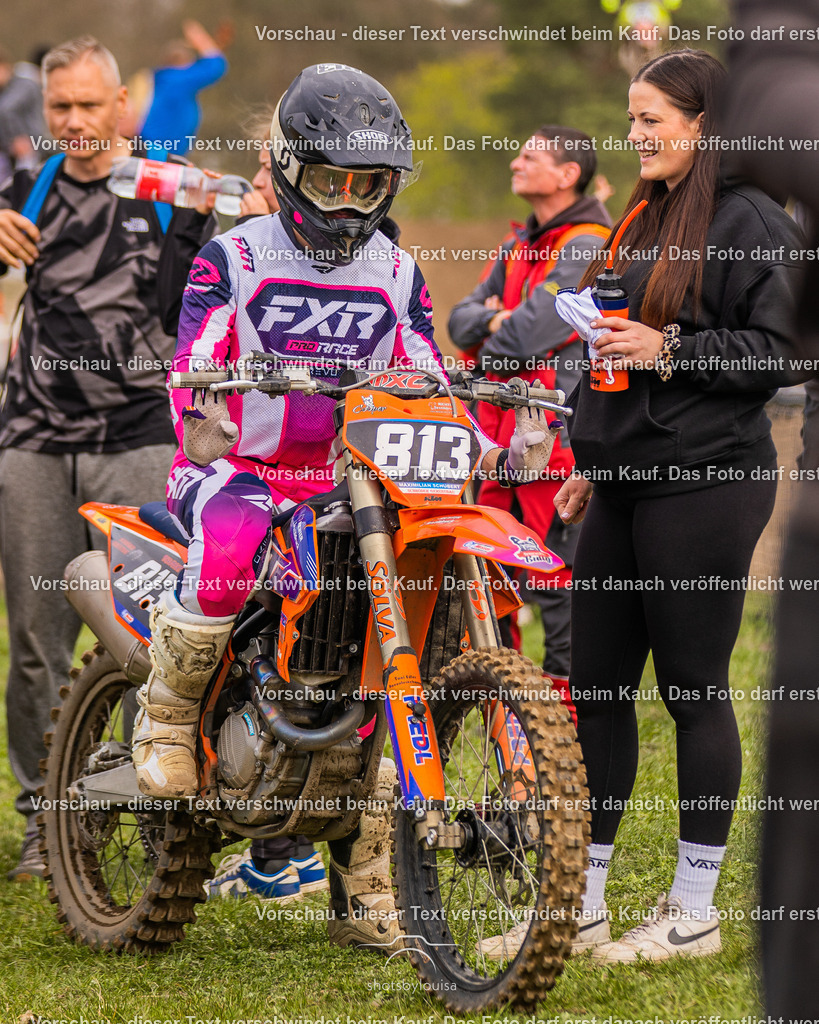 04_13_Bensdorf_MX1-1779 | Sportfotografin aus Berlin-Brandenburg mit Fokus auf Motocross. Ich halte deine sportliche Leistung und echte Emotionen auf und neben der Strecke professionell fest. Entdecke die Fotos von deinem Rennen und bestelle sie direkt hier im Shop.