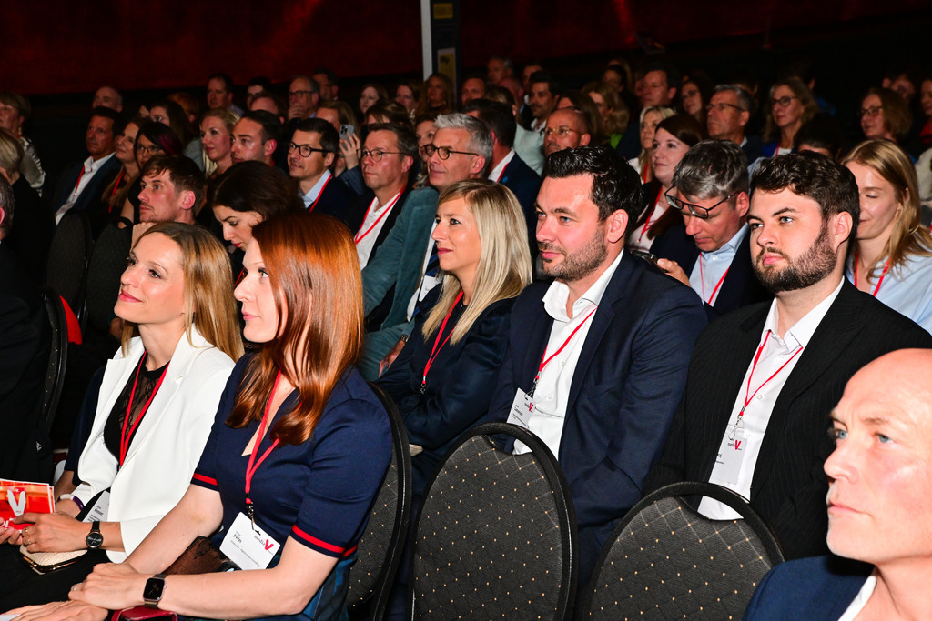 0201Media_V_Award_2025_Foto_Stefan_Wernz | Fotograf Köln - Realisiert mit Pictrs.com