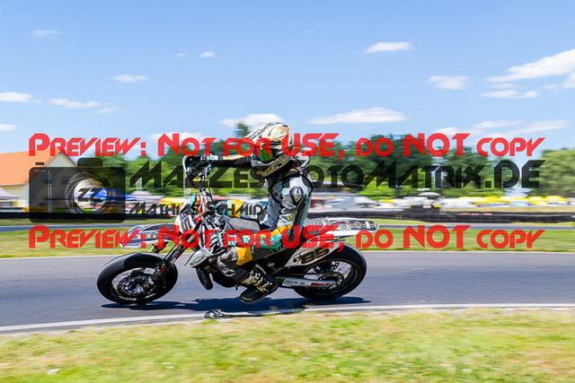 MaZZes_FotoMatrix_220702_1386 | S4