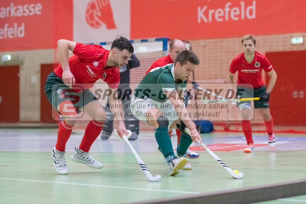 HK_20230108_102407 | 1. Bundesliga ( Halle ) Herren Crefelder HTC - Uhlenhorst Mülheim am 8.1.2023 Crefelder HTC  ( CHTC ), Krefeld , Bachmann Lucas Maximilian ( Crefelder HTC #15 ) , Max Godau ( Uhlenhorst Mülheim #23 )