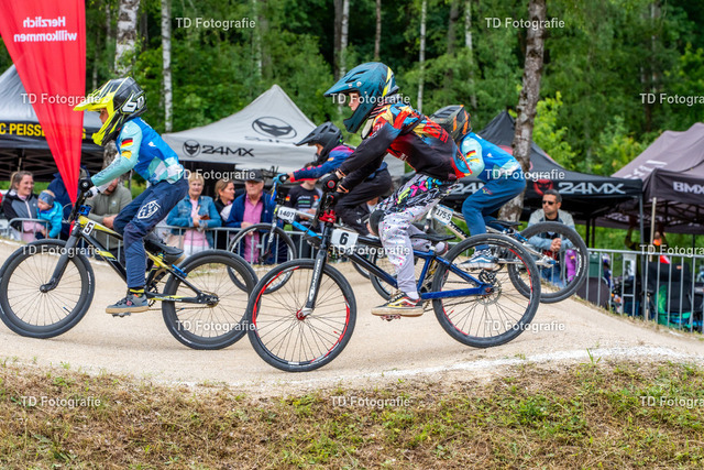 BayBMX2026-05154 | Fotogalerie von Thomas Dettweiler mit Eventbildern und lizenzfreien Fotos. Perfekt als Wandbild, für Büro, Website oder private Nutzung. - Realisiert mit Pictrs.com