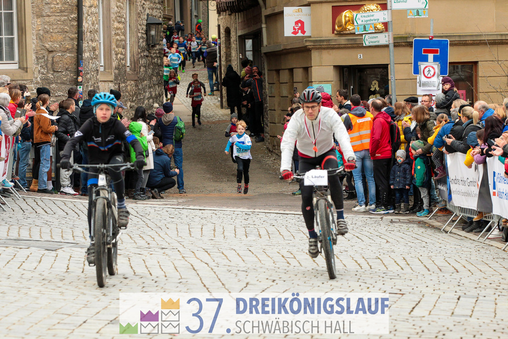 AOK JuniorCup 400m | 3Koenigslauf 2023 - Realisiert mit Pictrs.com