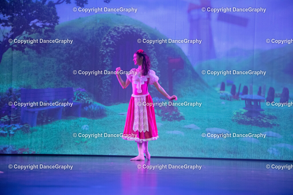 GPHY3189 | DanceGraphy - Realisiert mit Pictrs.com