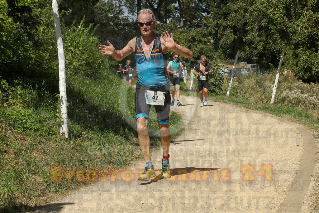 250824_1232_EX1_9668 | Sportfotografie im Rhein-Sieg Kreis, Köln, Bonn, NRW, Rheinland Pfalz, Hessen, etc. Unser Tätigkeitsfeld umfasst den Laufsport vom Volkslauf über den Marathon, Duathlon, Triathon bis zum Ultralauf wie Kölnpfad Ultra oder Schindertrail.