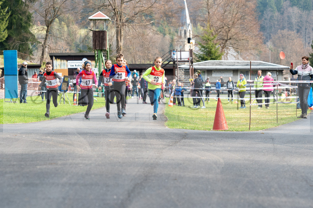 Eröffnungs-Cross Scheibe-Alsbach | werk2-photographie oder werk2 ist ein Fotograf in 98724 Neuhaus am Rennweg (Neuhaus/Rwg.) Thüringen für Eventfotografie, Hochzeiten, Sportereignisse oder Sportevents und ist auch mal für den FineArt-Print unterwegs auf der Suche nach dem besten Licht.