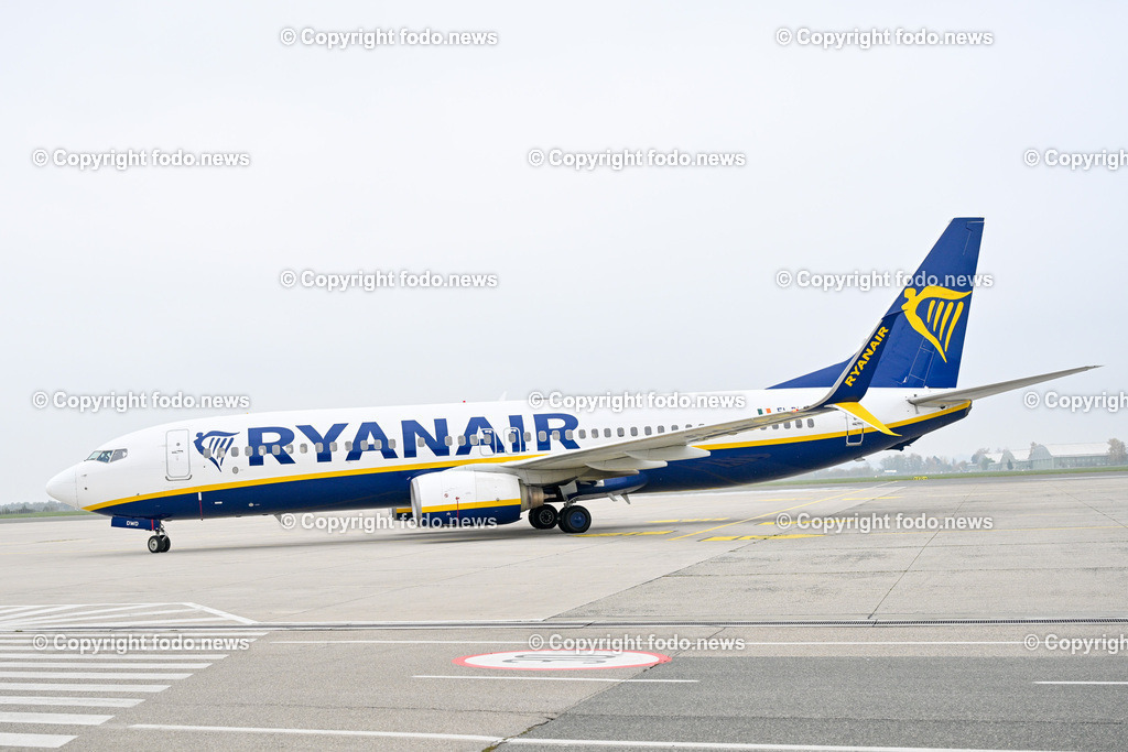 Linz Airport - Comeback Ryanair_ 08.11.2024-34 | 08.11.2024, Linz Hoersching, AUT, Linz Airport - Comeback Ryanair, im Bild Ankunft des Ryan Air Fluges am Flughafen Linz 