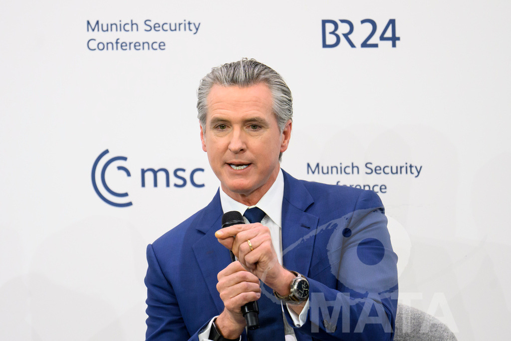 _DWA6396 | MATA IndoCon - Realisiert mit Pictrs.com