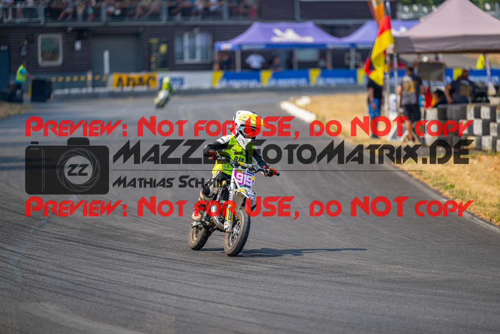 MaZZes-Fotomatrix-20260816-618572 | ROOKIES