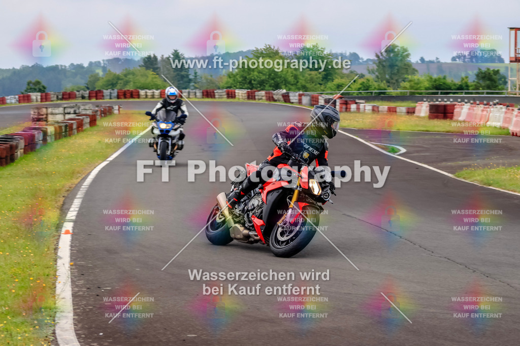 _TCM2716 | Hier findet Ihr Bilder von Touristenfahrten auf der Nürburgring Nordschleife oder von anderen Veranstaltungen die ich besucht habe. Viel Spass beim Durch Schauen 