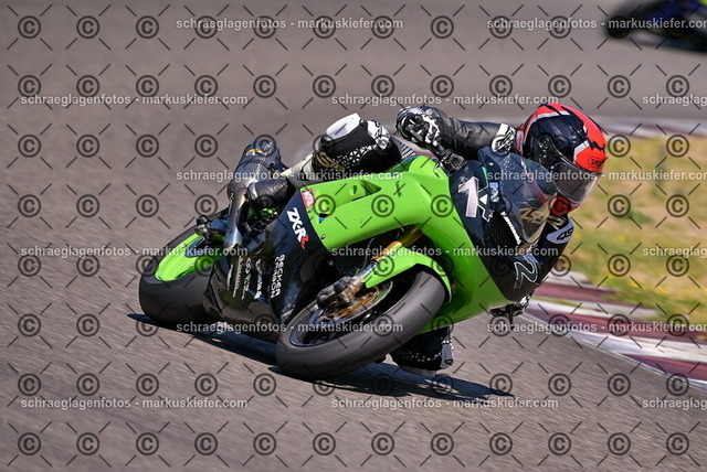 26bt05-1188 | markuskiefer.com - Realisiert mit Pictrs.com