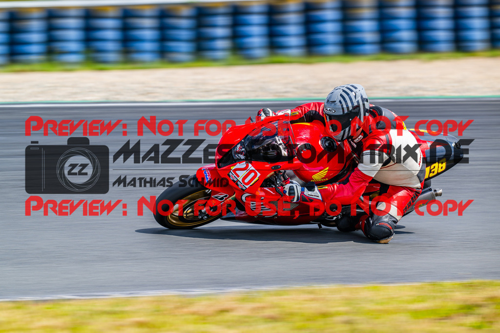 MaZZes_FotoMatrix_240724_6007705_9517 | ROT