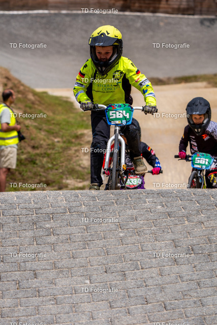 BayBMX2026-06039 | Fotogalerie von Thomas Dettweiler mit Eventbildern und lizenzfreien Fotos. Perfekt als Wandbild, für Büro, Website oder private Nutzung. - Realisiert mit Pictrs.com