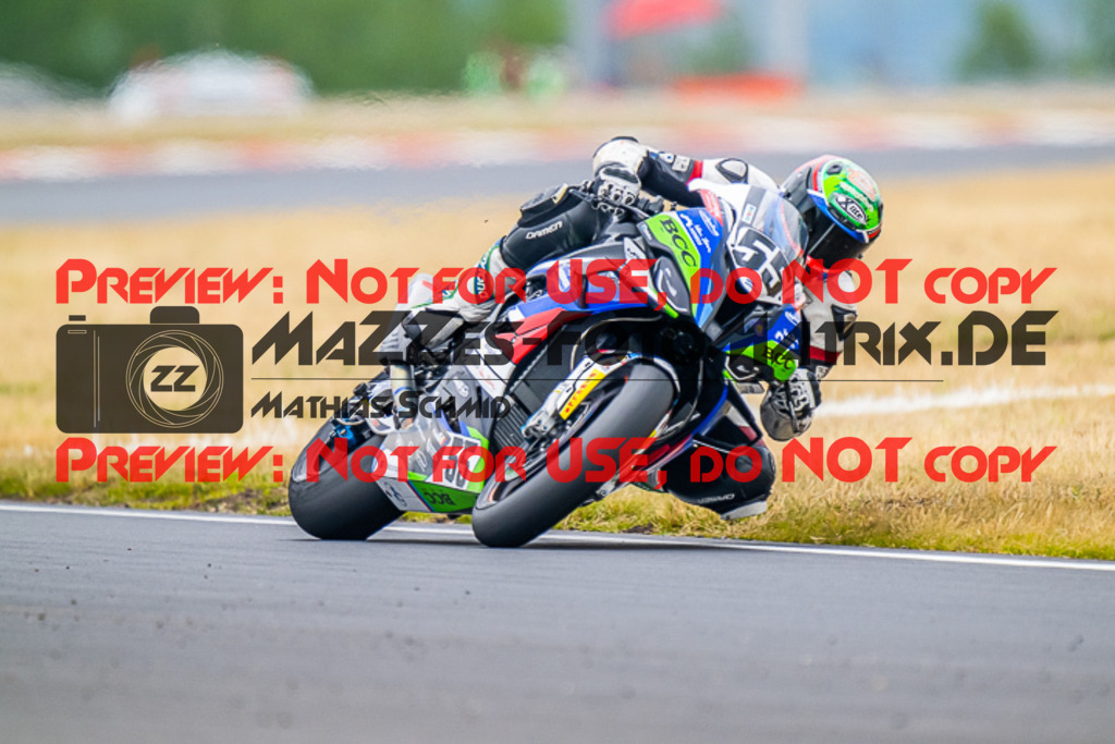 MaZZes_FotoMatrix_220625_0140 | IDM1000