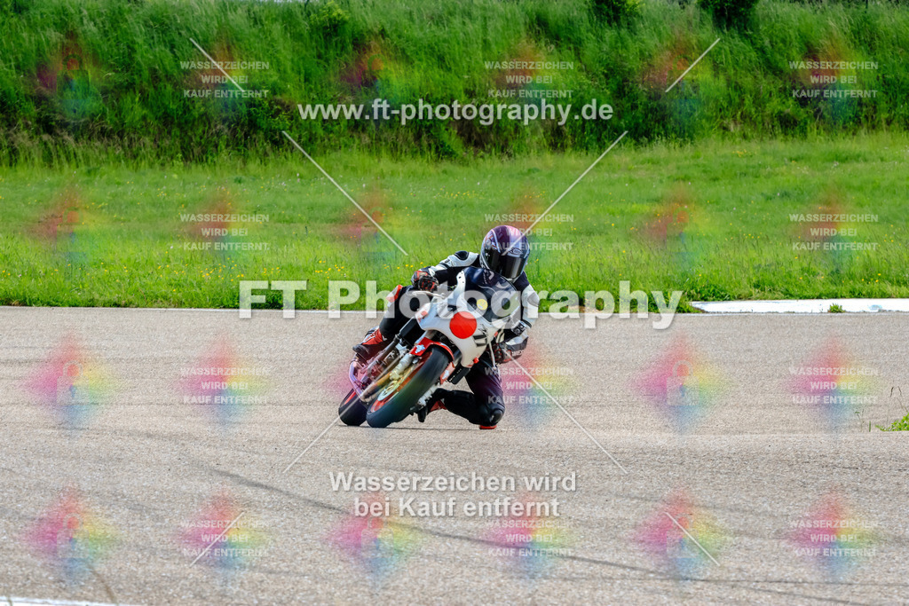 MotoTeam-0247 | Hier findet Ihr Bilder von Touristenfahrten auf der Nürburgring Nordschleife oder von anderen Veranstaltungen die ich besucht habe. Viel Spass beim Durch Schauen 