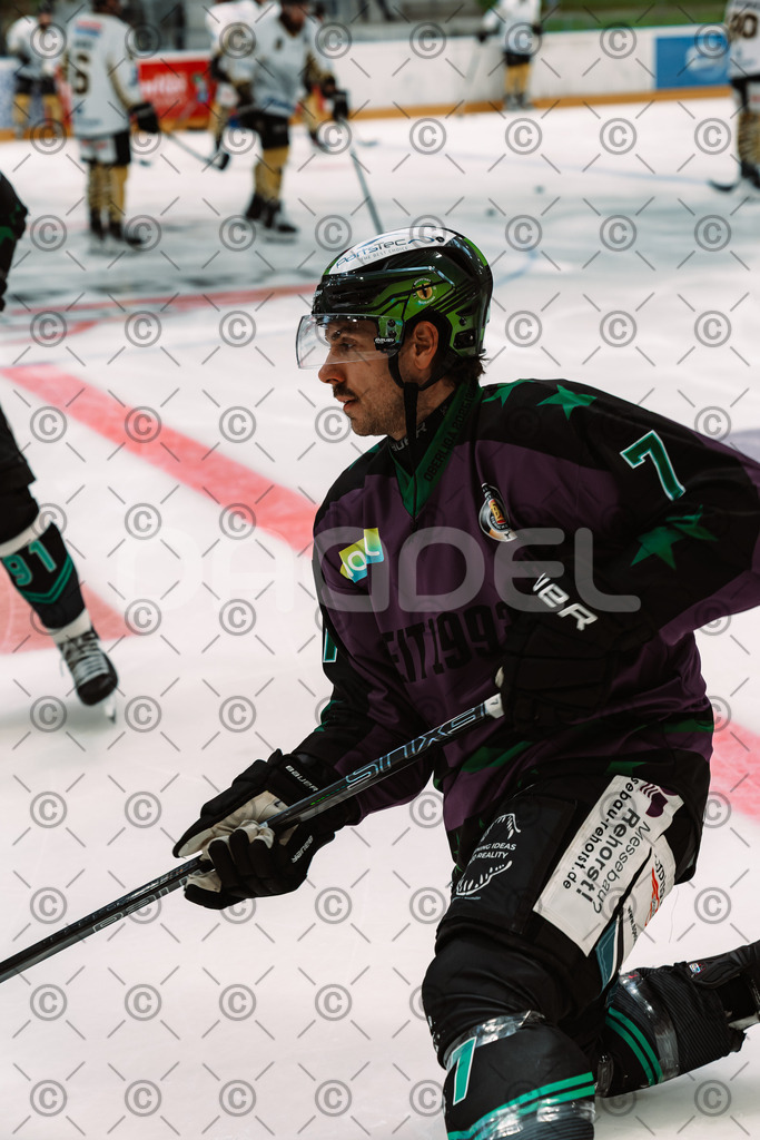 Alligators_vs_Bayreuth_10_2025-14 | Höchstadt Alligators Fotogalerie: Eishockey-Action aus Franken. Professionelle Spielfotos, Portraits & Stadionbilder zum Download. Jetzt entdecken! - Realisiert mit Pictrs.com