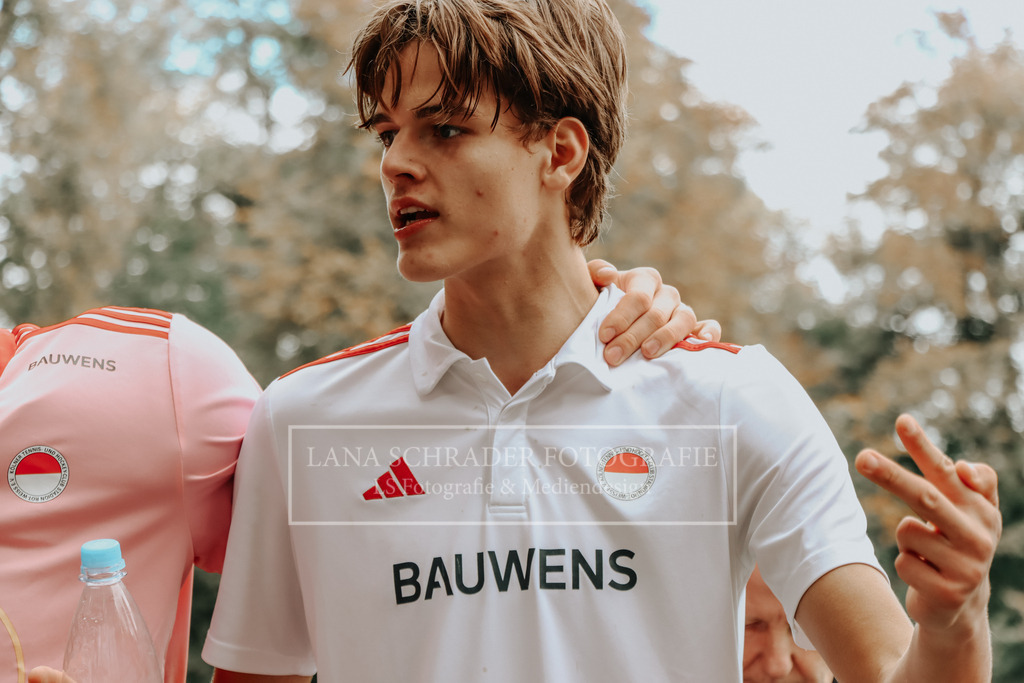 MU18_DM_ZWR_HF_RWK-KTHC_18.10.25_Köln (424 von 432) | lanaschraderfotografie - Realisiert mit Pictrs.com