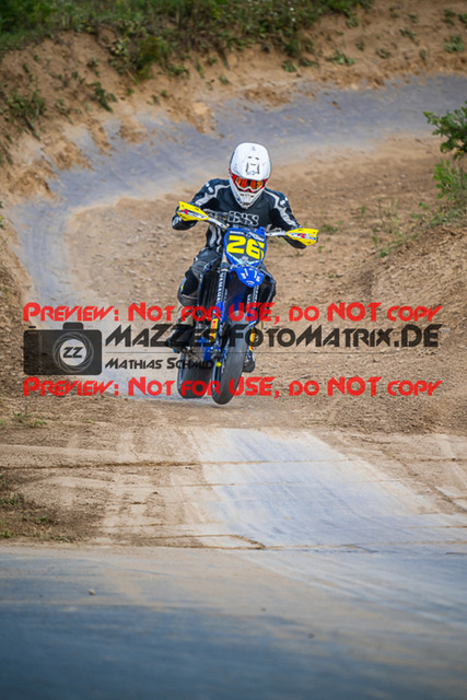 MaZZes_FotoMatrix_230812_2357 | UE40