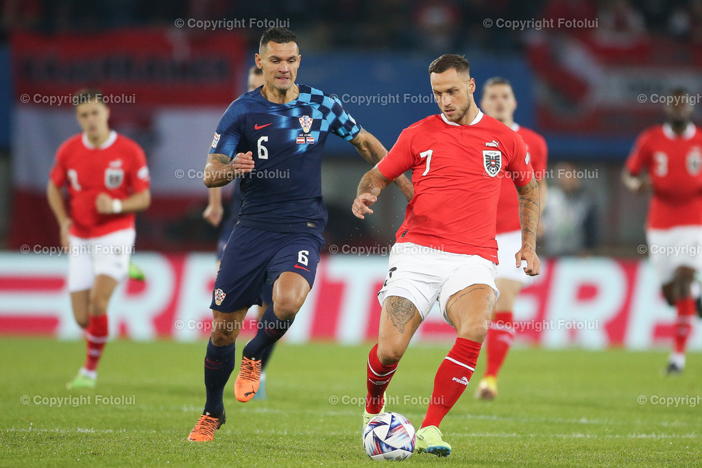 A_LUI_20220925_0010 | SPORT FUSSBALL NATIONS LEAGUE  ÖSTERREICH VS KROATIEN


IM BILD: Dejan Lovren (Kroatien), Marko Arnautovic (Österreich)


FOTO:FOTOLUI/UW