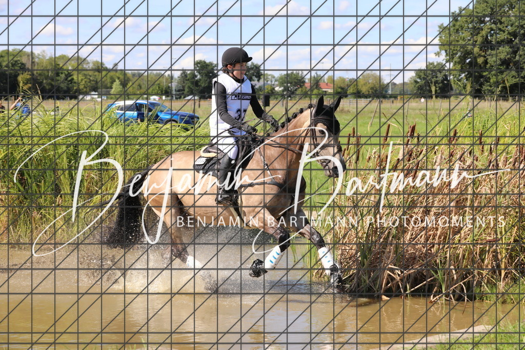 AZ2A0143 | Benjamin Bartmann Photomoments