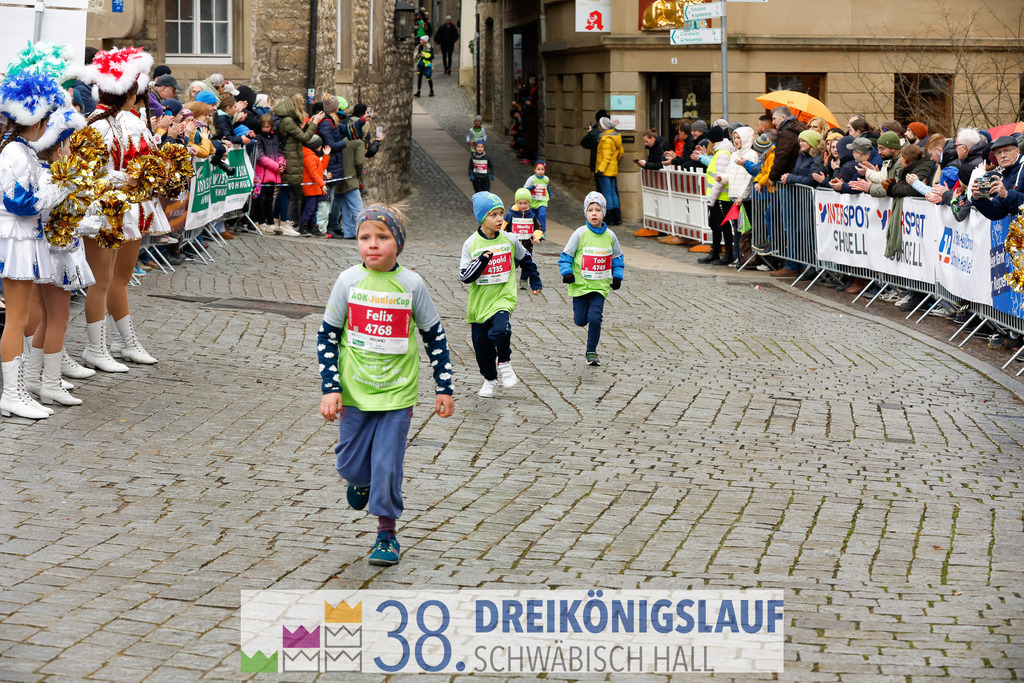 400m AOK Junior Cup | 3 Koenigslauf 2024 400m AOK Junior Cup - Realisiert mit Pictrs.com