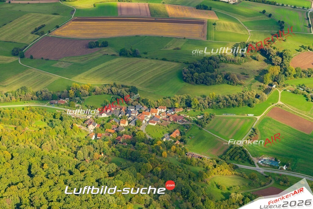 Luftaufnahme von Daschendorf Baunach Bild- Das Luftbild wurde 2025 vom UL-Flugzeug heraus erstellt ( keine Drohne ) - Hochauflösende Luftaufnahme -Nicht vergleichbar mit Google Maps oder Satelittenbilder- Die Geschenkidee !Mit Lizenz und Bildrechte bestellbar