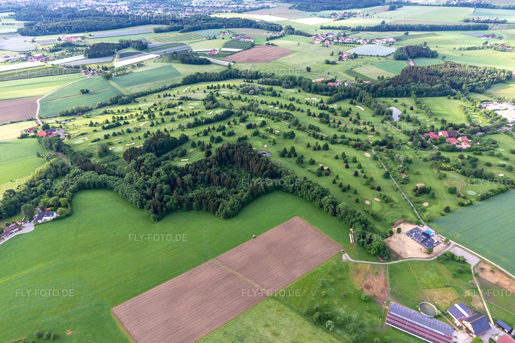 Luftbild: Golfanlage Ravensburg im Ortsteil Schmalegg in Ravensburg im Bundesland Baden-Württemberg in Deutschland. Foto: IMG_131917.jpg vom 26.05.2022 durch Werner Riehm/FLY-FOTO.deGolfclub Ravensburg