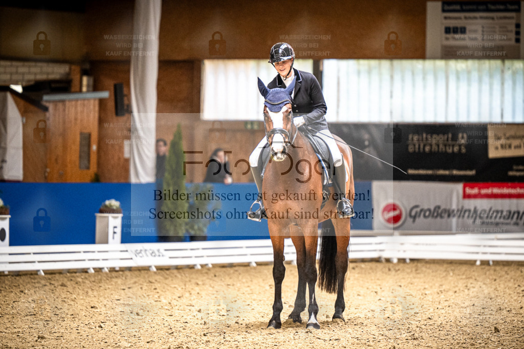 DOS_1464 | Entdecke hochwertige Reitturnierfotos von Foto Oger. Professionell, emotional und authentisch – jetzt Lieblingsmomente im Shop bestellen. - Realisiert mit Pictrs.com